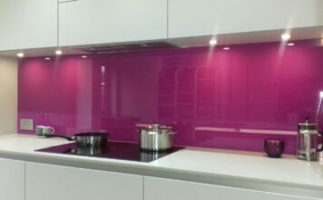 Painted glass splashbacks