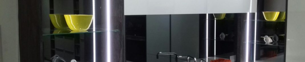 Mirror splashbacks